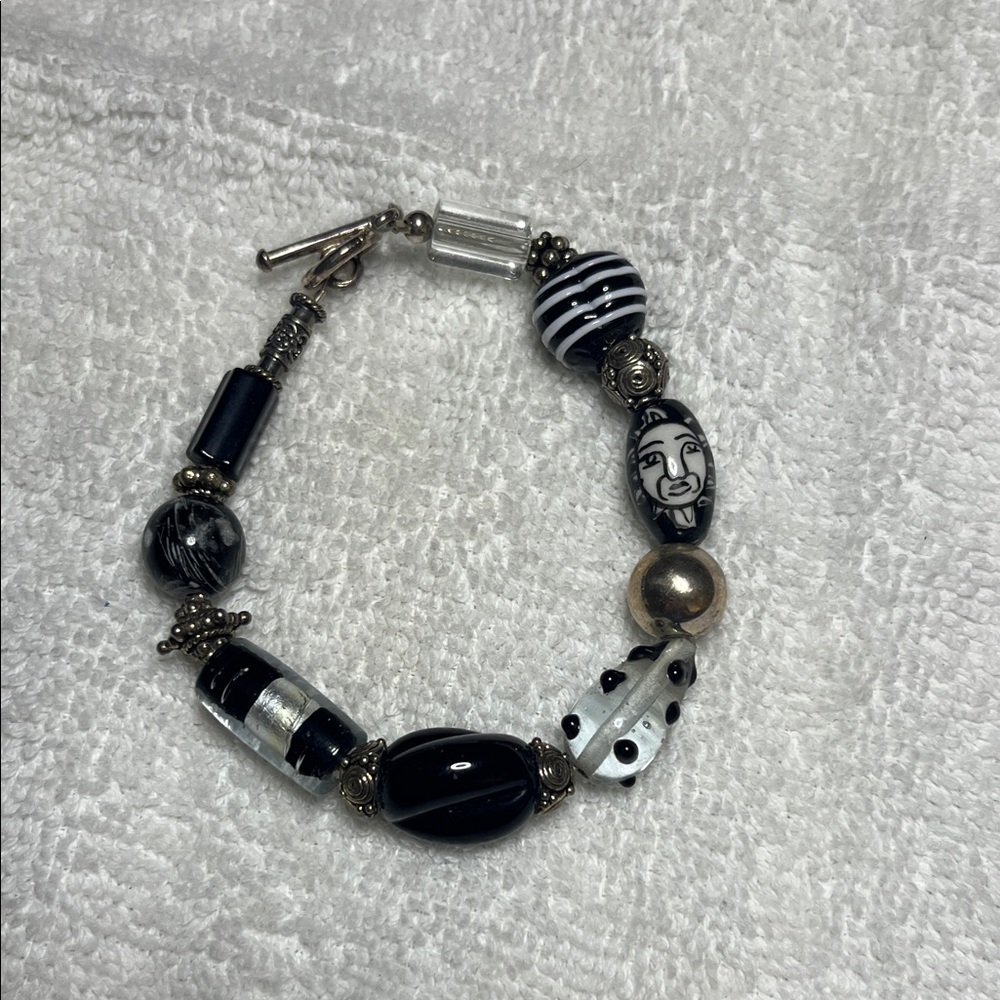 Vintage Sterling‎ Bracelet with Black and White Glass Beads